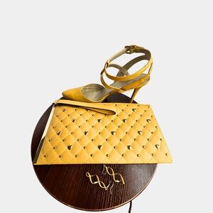 Mustard Yellow 3-Piece Set – Bandolino Heels 10.5 + Studded Clutch + Earrings